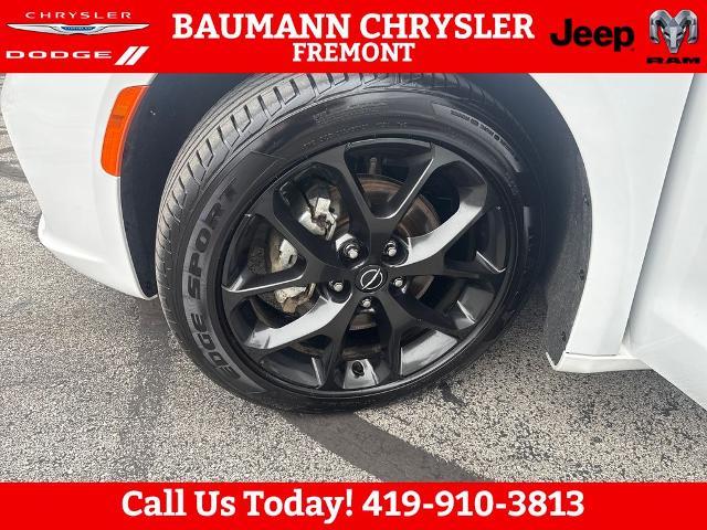 2026 Chrysler Pacifica - $32,890