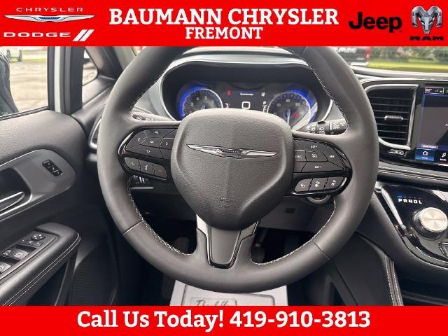 2026 Chrysler Pacifica - $32,479
