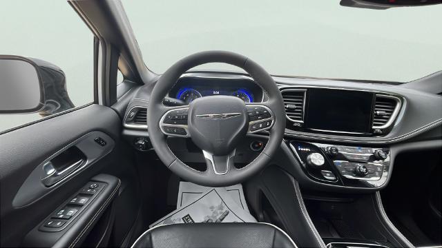 2026 Chrysler Pacifica - $33,138