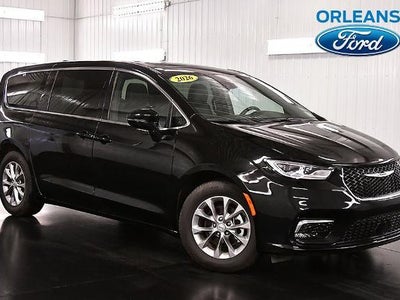 Photo of a 2026 Chrysler Pacifica Limited 4DR Mini-Van for sale