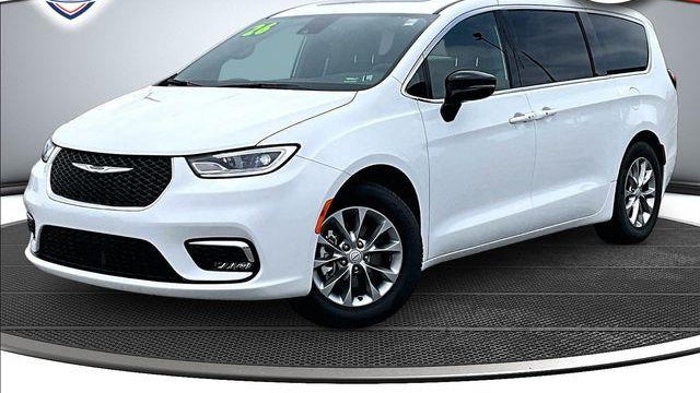 Preowned 2026 Chrysler Pacifica Limited for Sale
