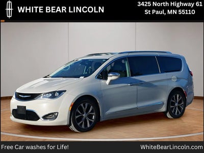 Photo of a 2017 Chrysler Pacifica Limited 4DR Mini-Van for sale