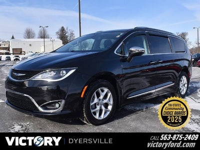 Photo of a 2020 Chrysler Pacifica Limited 4DR Mini-Van for sale