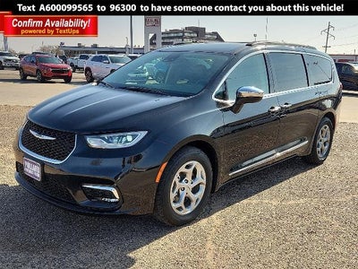 Photo of a 2023 Chrysler Pacifica Limited 4DR Mini-Van for sale