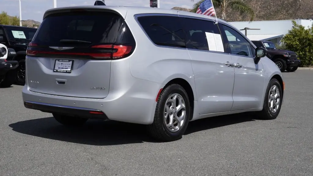 2024 Chrysler Pacifica Limited