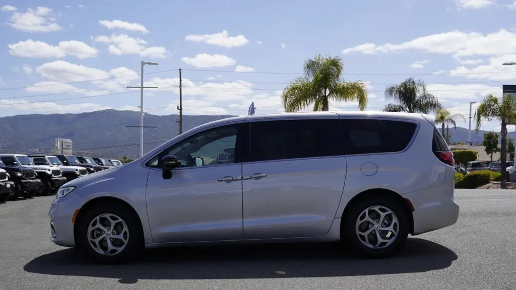 2024 Chrysler Pacifica Limited