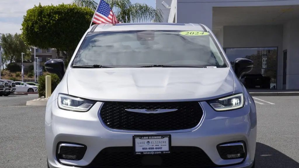 2024 Chrysler Pacifica Limited