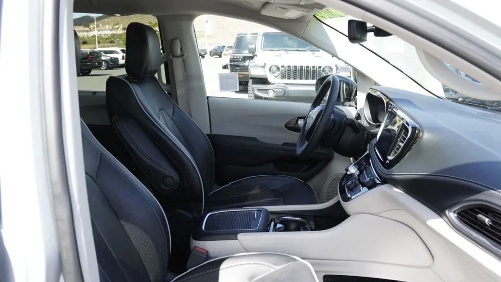 2024 Chrysler Pacifica Limited