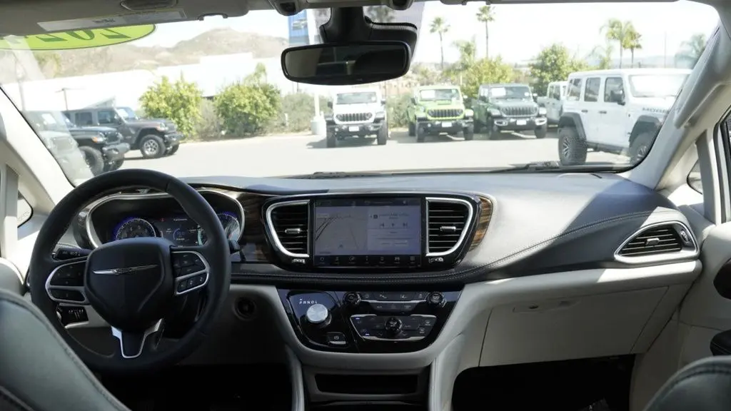 2024 Chrysler Pacifica Limited