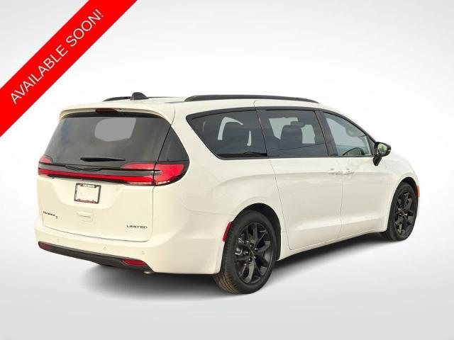 2025 Chrysler Pacifica - $30,275
