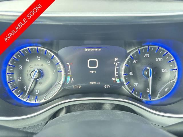 2025 Chrysler Pacifica - $30,275