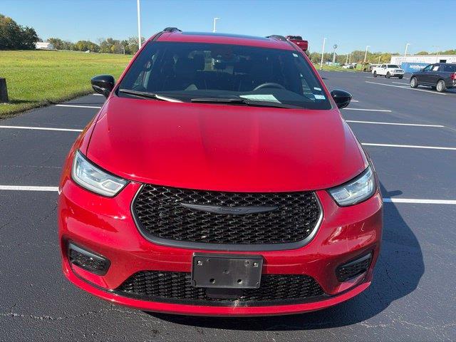 2025 Chrysler Pacifica - $26,910