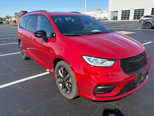 2025 Chrysler Pacifica - $26,910