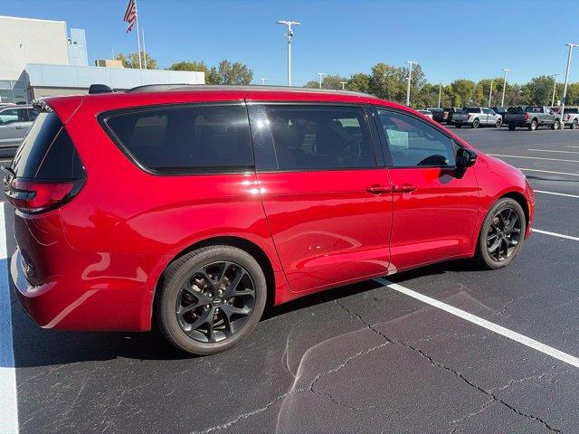 2025 Chrysler Pacifica - $26,910