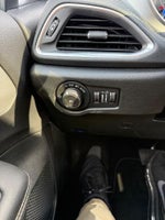 2025 Pacifica Thumbnail 26