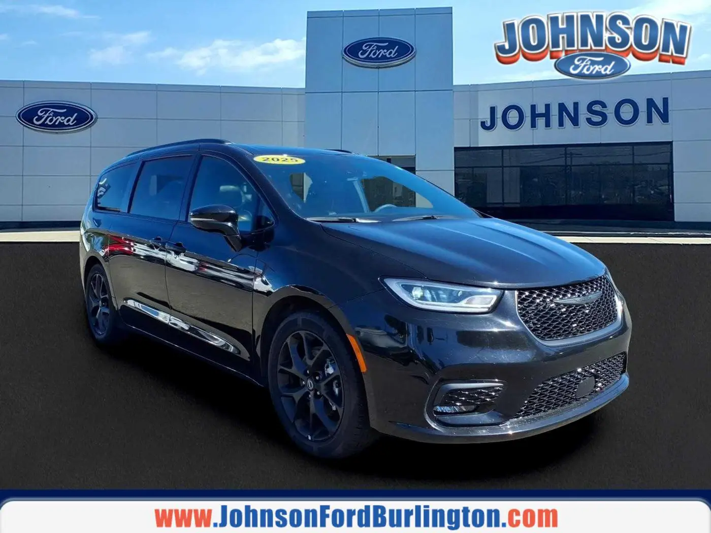 2025 Chrysler Pacifica - $31,400