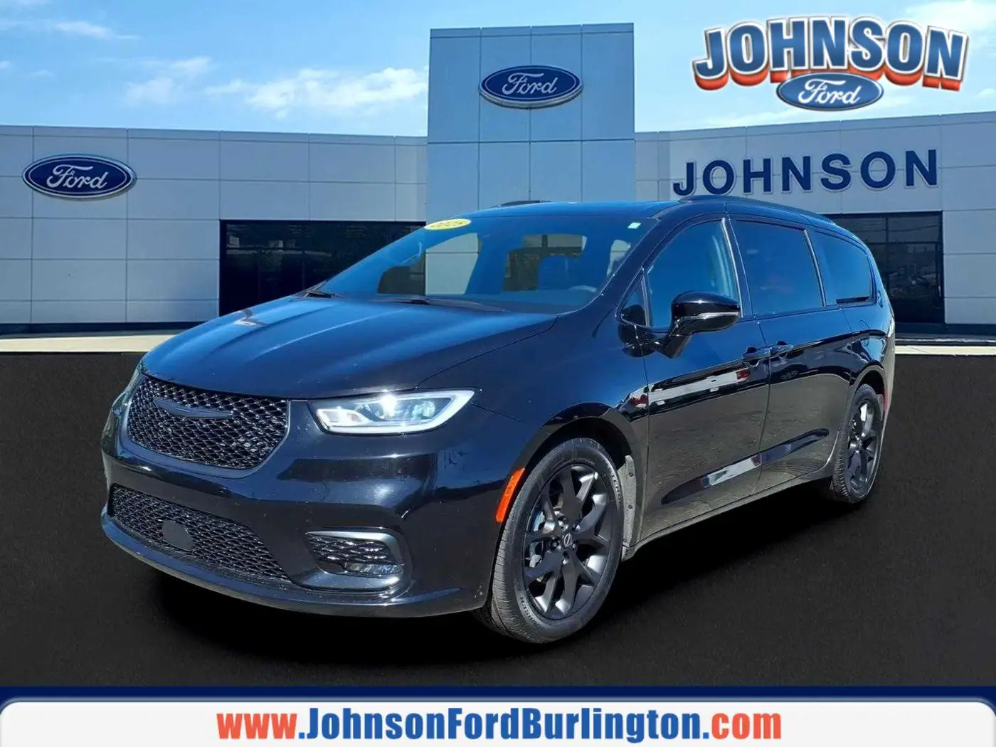 2025 Chrysler Pacifica - $31,400