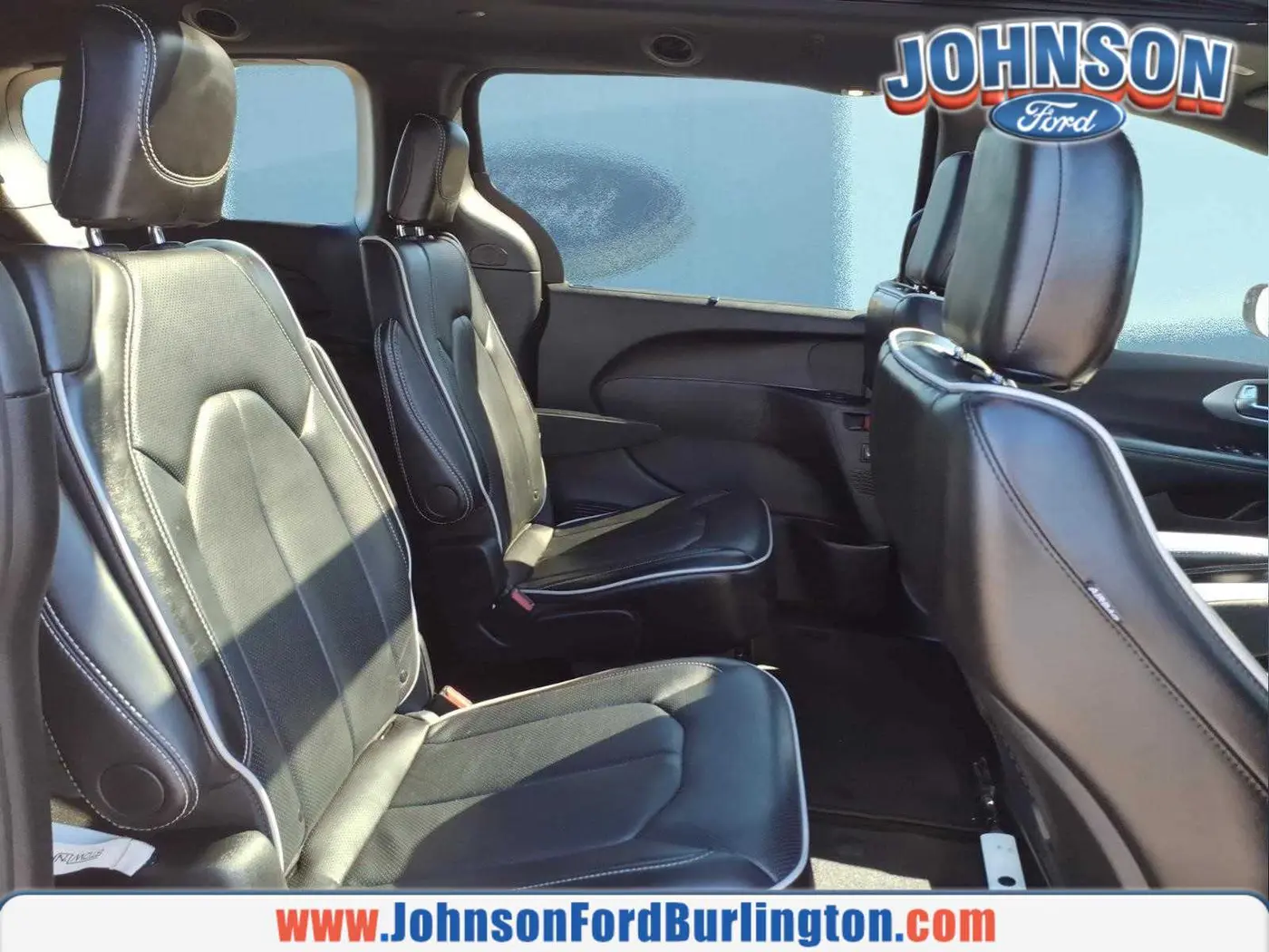 2025 Chrysler Pacifica - $31,400