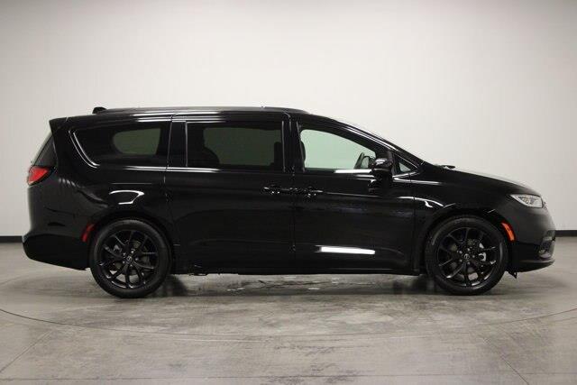 2026 Chrysler Pacifica - $38,962