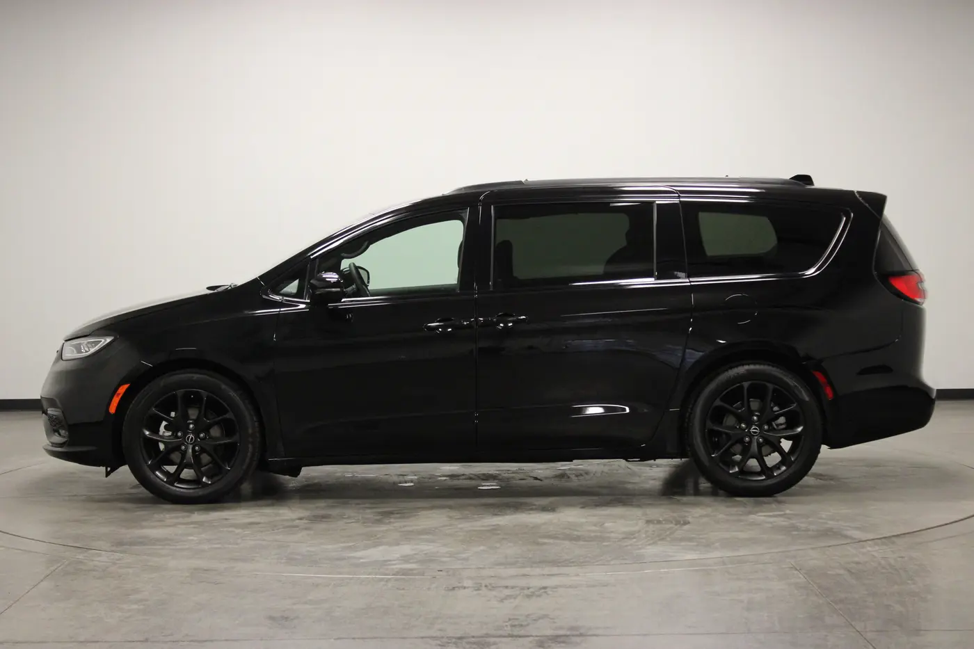 2026 Chrysler Pacifica - $37,962