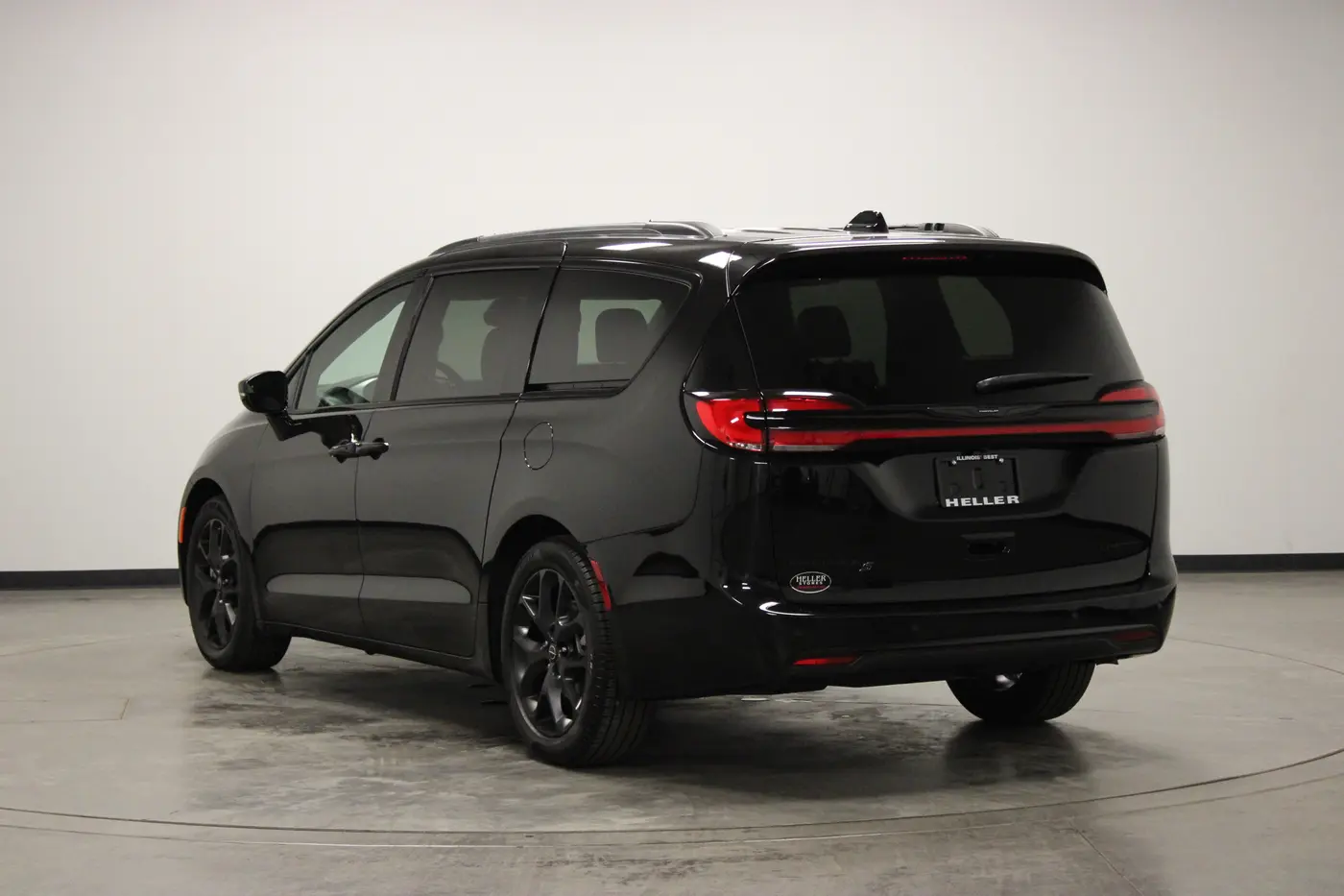 2026 Chrysler Pacifica - $37,962