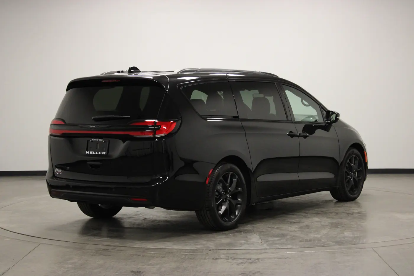 2026 Chrysler Pacifica - $37,962