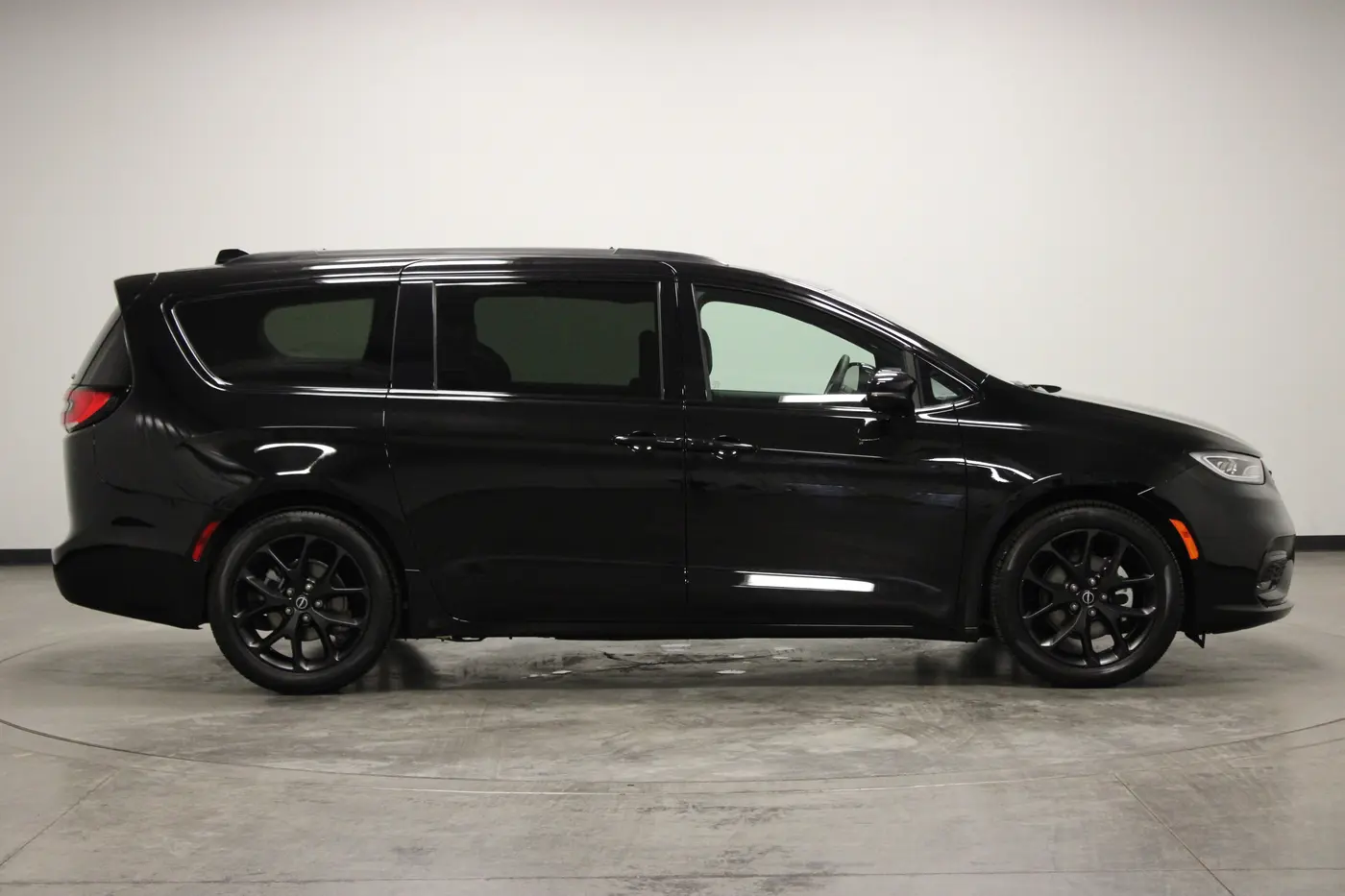 2026 Chrysler Pacifica - $37,962
