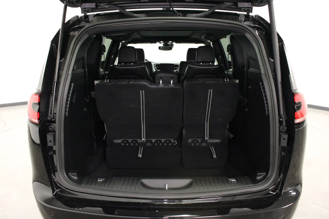 2026 Chrysler Pacifica - $37,962