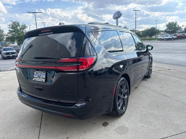 2026 Chrysler Pacifica - $33,732