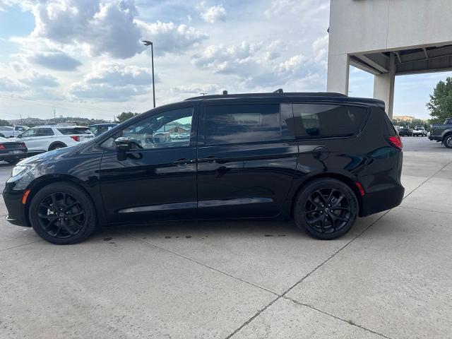 2026 Chrysler Pacifica - $33,732