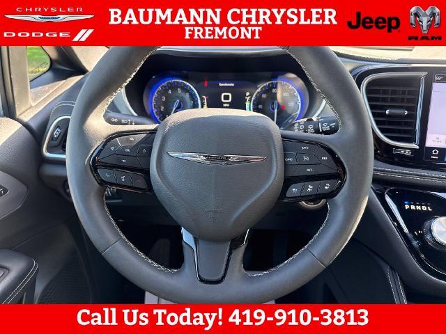 2026 Chrysler Pacifica - $32,395