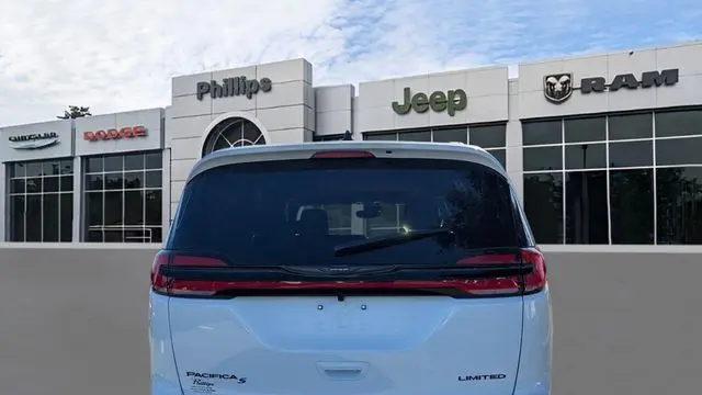 2026 Chrysler Pacifica Limited