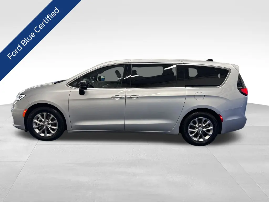 2026 Chrysler Pacifica - $31,995