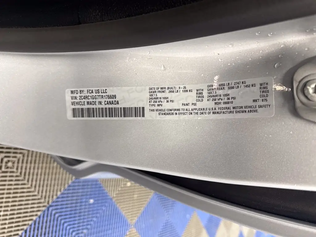 2026 Chrysler Pacifica - $31,995