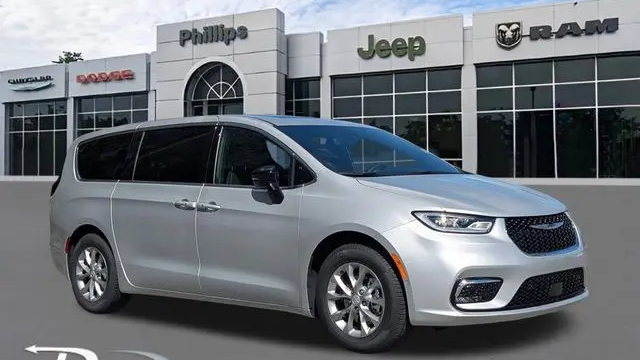 Preowned 2026 Chrysler Pacifica Limited for Sale
