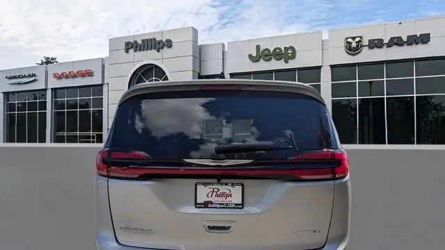 2026 Chrysler Pacifica Limited