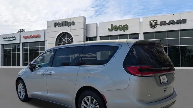 2026 Chrysler Pacifica Limited