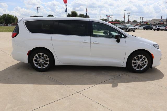 2026 Chrysler Pacifica - $39,990