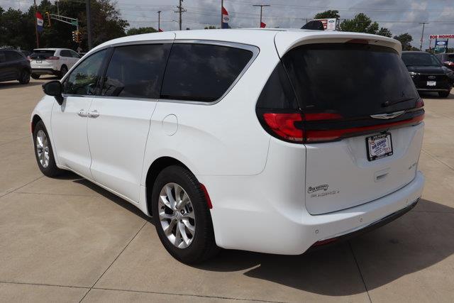 2026 Chrysler Pacifica - $39,990