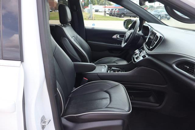 2026 Chrysler Pacifica - $39,990