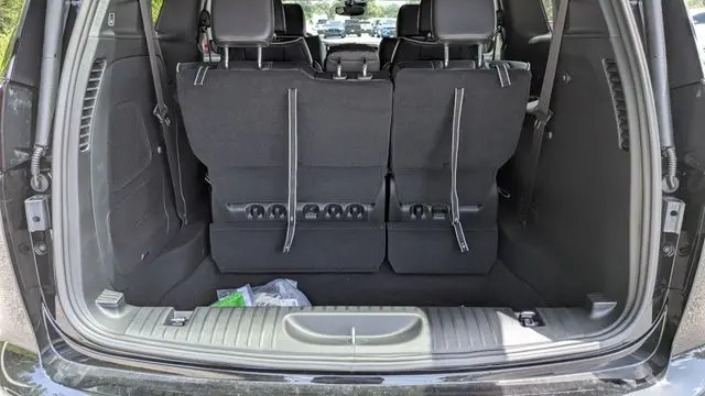 2027 Chrysler Pacifica Limited