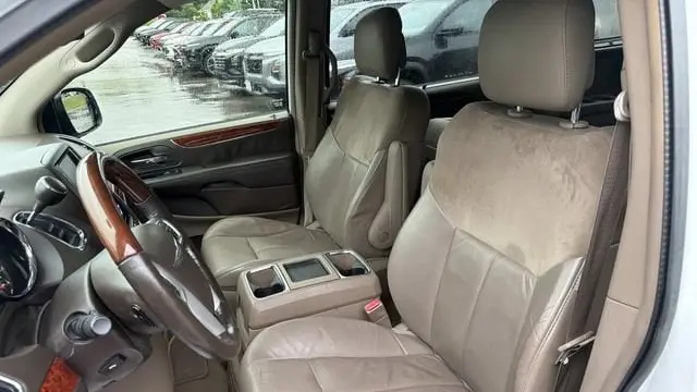 2014 Chrysler Town and Country Limited