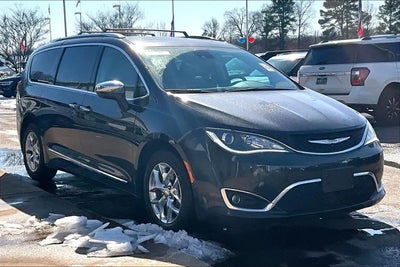 2017 Chrysler Pacifica Limited 4DR Mini-Van