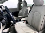 2017 Pacifica Thumbnail 25