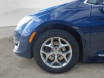 2017 Pacifica Thumbnail 9