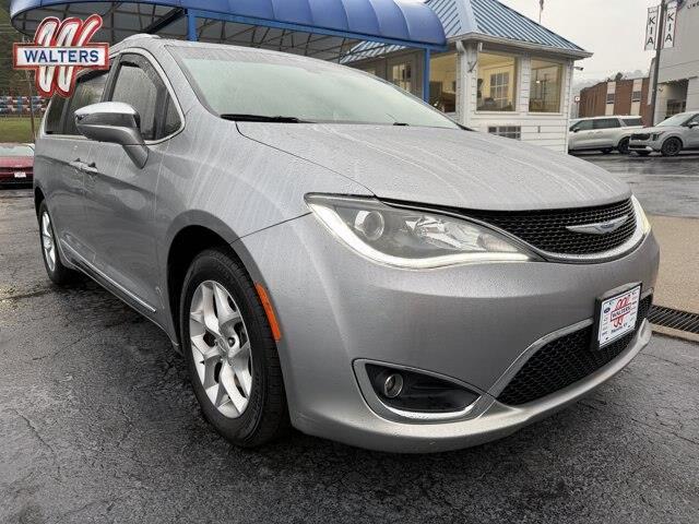 2020 Chrysler Pacifica - $17,599