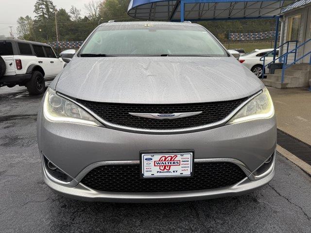 2020 Chrysler Pacifica - $17,599