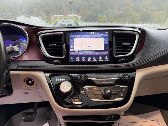 2020 Chrysler Pacifica - $17,599