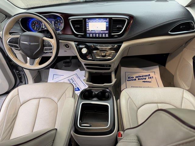 2020 Chrysler Pacifica - $17,599