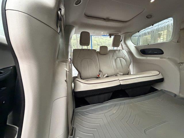 2020 Chrysler Pacifica - $17,599
